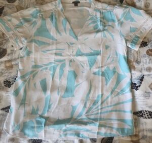 Ann Taylor White and Blue Tropical Blouse